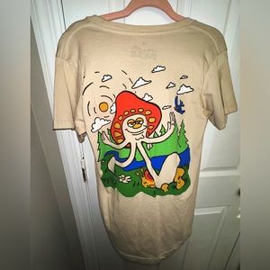 Hippie Mushroom Graphic Tee